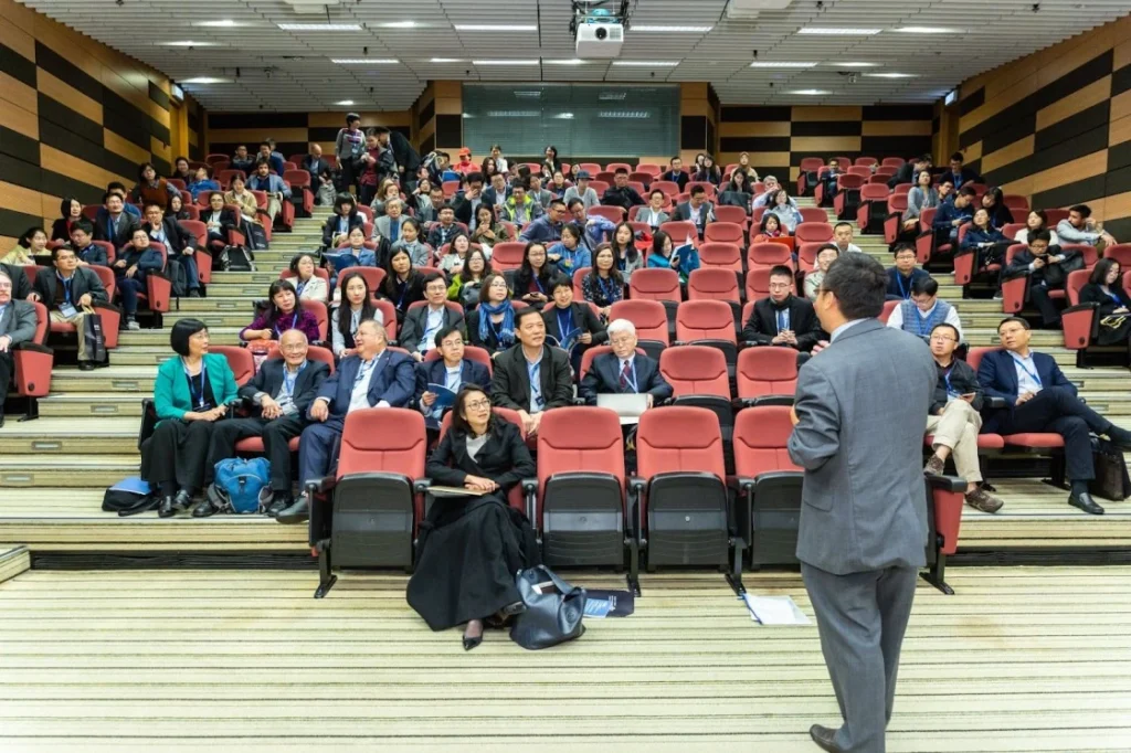 Teacher Shortages: What's Behind the Global Trend and What Can We Do to Fix It? 2 How to Mitigate Teacher Shortages?